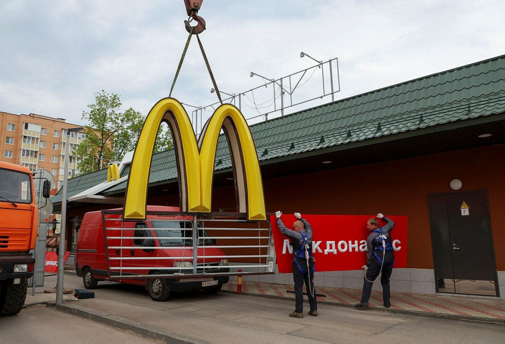 Lukašenko chce znárodniť McDonald.