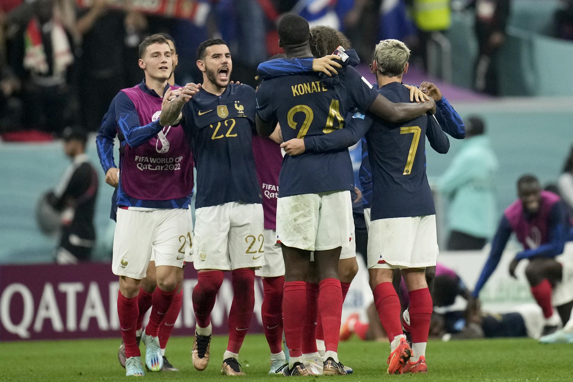 Les Français ont battu un Maroc fougueux et sont en finale de la Coupe du monde
