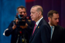 Súčasný turecký prezident Recep Tayyip Erdogan. Podľa kritikov mala obžaloba istanbulského starostu prospieť jeho politickým záujmom. FOTO: TASR/AP
