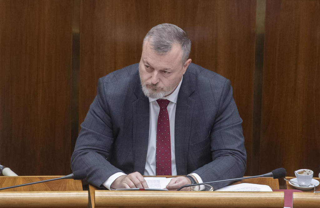 Minister pr&aacute;ce Milan Krajniak. FOTO: TASR/Martin Baumann