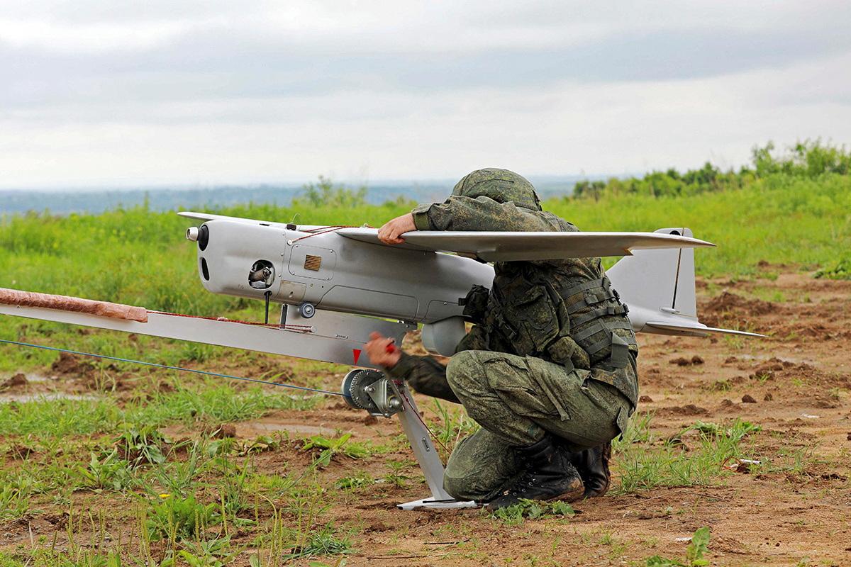 Ruský dron je postrachom Ukrajincov. Kľúčové súčiastky sú z Floridy, napriek zákazu putujú okolo sveta