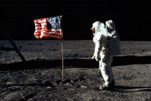 Astronaut vysvetlil, prečo 50. rokov nebol nikto na Mesiaci.