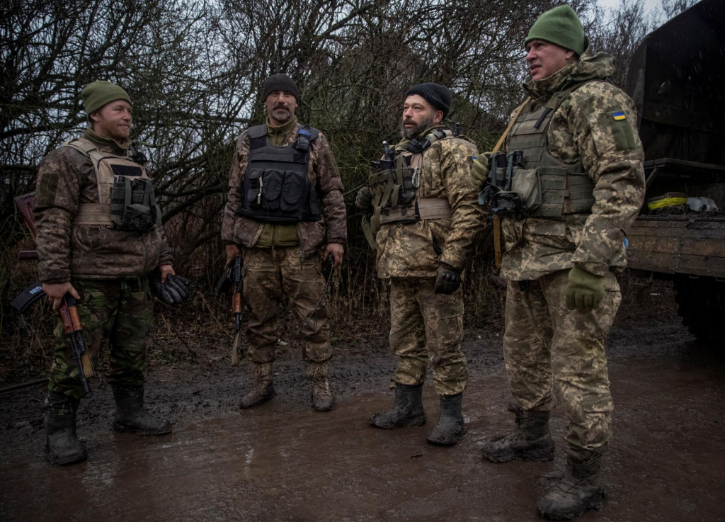 Ukrajinskí obrancovia v Doneckej oblasti. FOTO: REUTERS