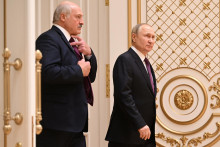 Prezidenti Ruska Vladimir Putin a Bieloruska Alexandr Lukašenko. FOTO: Reuters