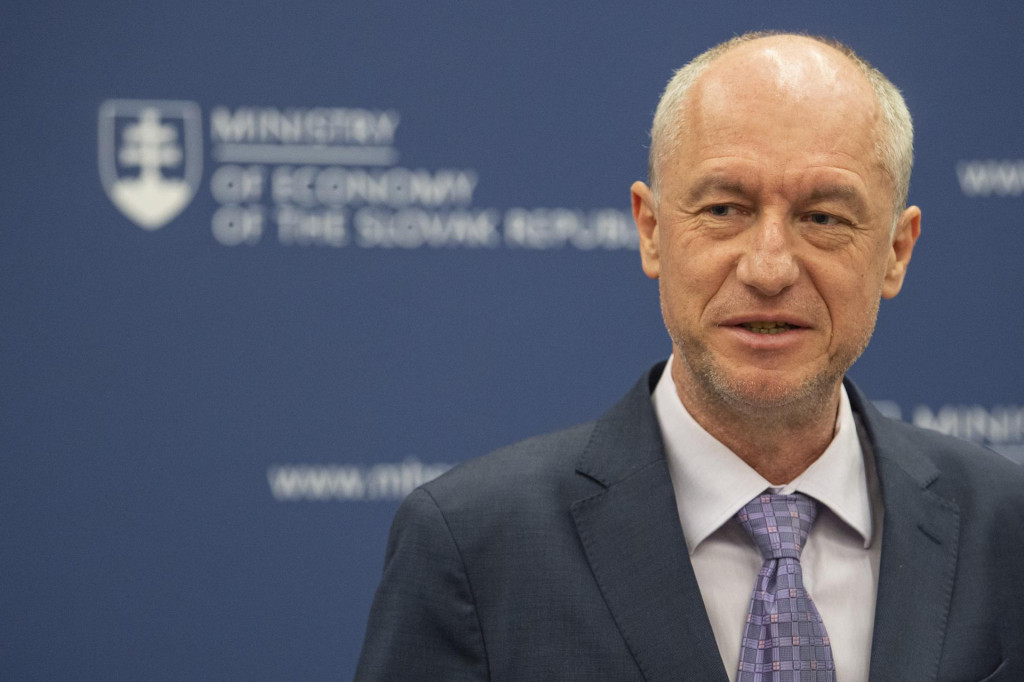 Minister hospod&aacute;rstva Karol Hirman. FOTO: TASR/Michal Sv&iacute;tok