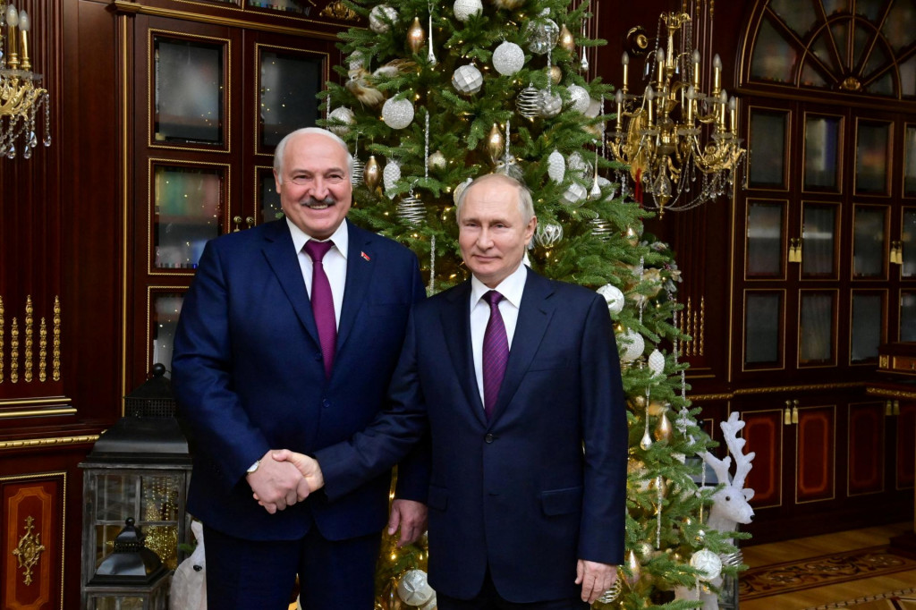 Vladimir Putin a Alexandr Lukašenko. FOTO: REUTERS