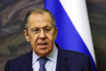 Sergej Lavrov hovor&iacute; o Rusoch ako o trpezlivom n&aacute;rode, ktor&yacute; bude vytrvalo postupovať aj v pr&iacute;pade vojny na Ukrajine. FOTO: TASR/AP