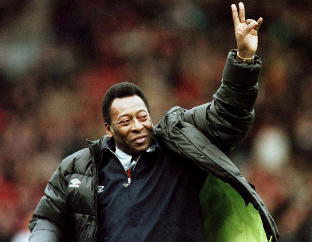 Pel&eacute; od roku 2021 podstupoval liečbu rakoviny hrub&eacute;ho čreva. FOTO: Reuters