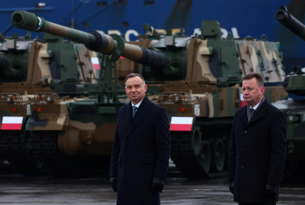 

Poľský prezident Andrzej Duda a minister obrany Mariusz Blaszczak. FOTO: Reuters