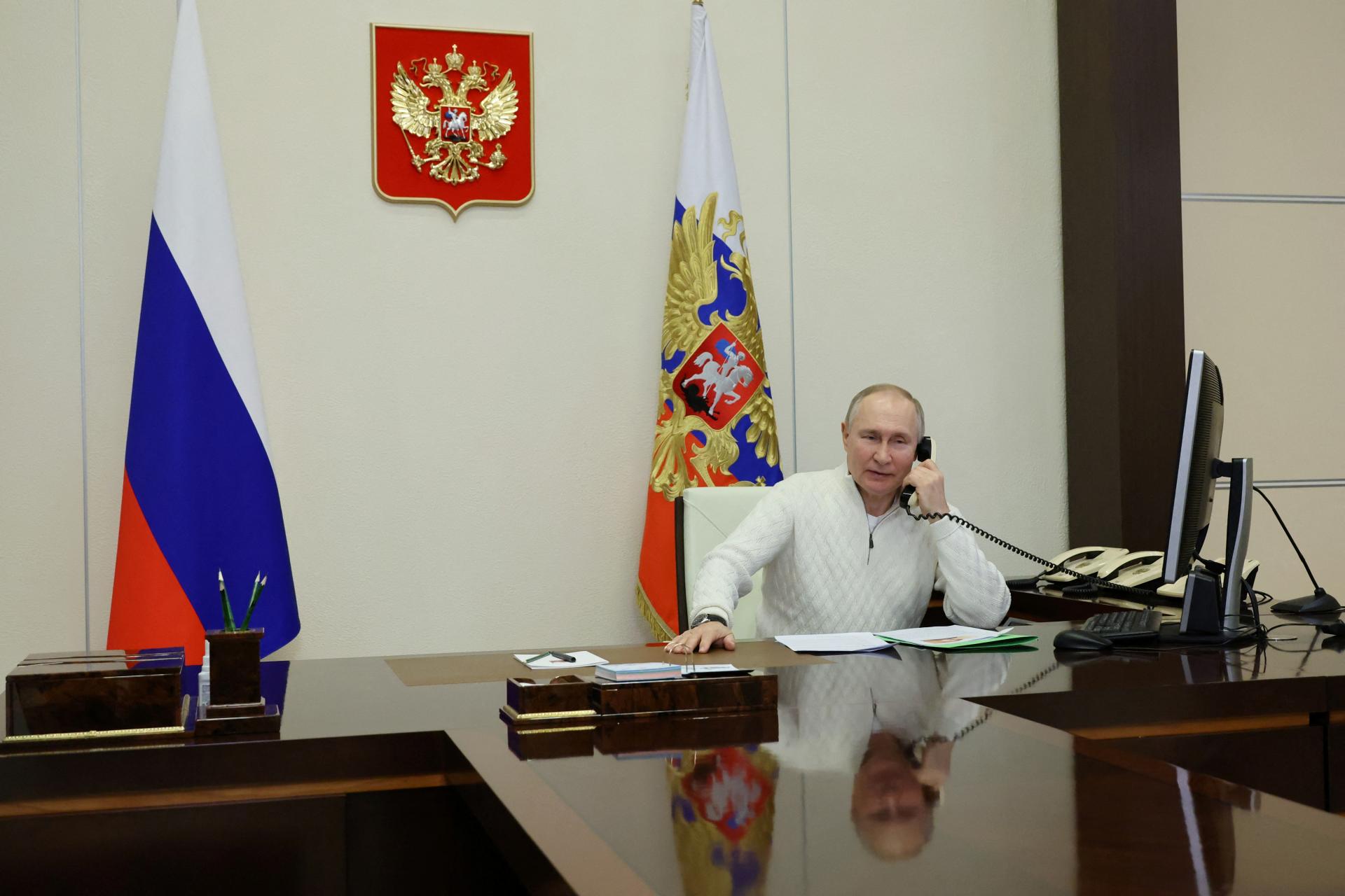 Putin: Situácia v anektovaných oblastiach je komplikovaná. Do roku 2030 by mali dosiahnuť celoruskú úroveň