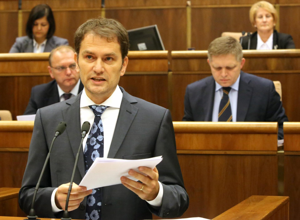 Snímka z odvolávania Roberta Fica v parlamente z novembra 2014. FOTO: HN/Pavol Funtál