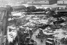 15.1. 1919, okolo 12:40 popoludní sa 2,3 milióna galónov, čo je približne 9,5 milióna litrov smrtiacej sladkej tekutiny prehnalo Commercial Street.