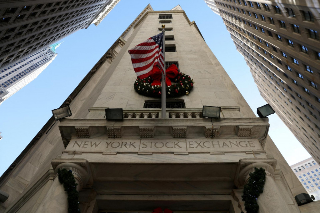 Akcie či dlhopisy? Záleží, aký máte investičný horizont. FOTO: Reuters