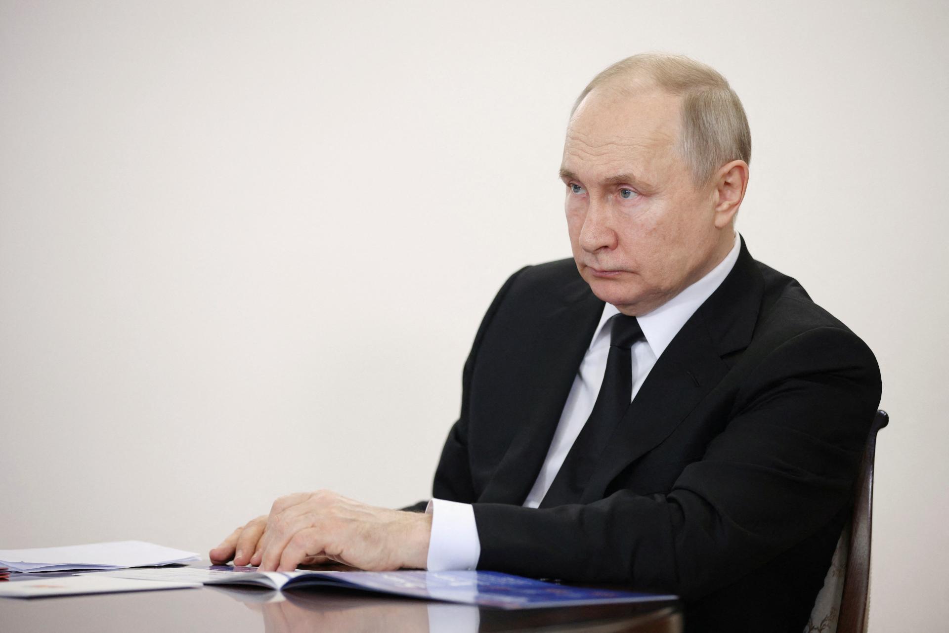 Ruská ekonomika sa vlani prepadla menej, ako jej mnohí prerokovali, tvrdí Putin