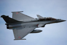 Francúzske dvojmotorové viacúčelové stíhacie lietadlo Dassault Rafale. FOTO: Reuters