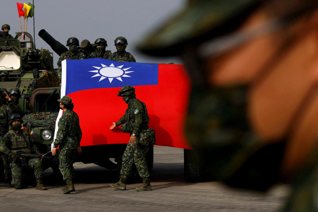 

Taiwanské ozbrojené sily organizujú dva dni rutinných cvičení, aby ukázali bojovú pripravenosť. FOTO: Reuters
