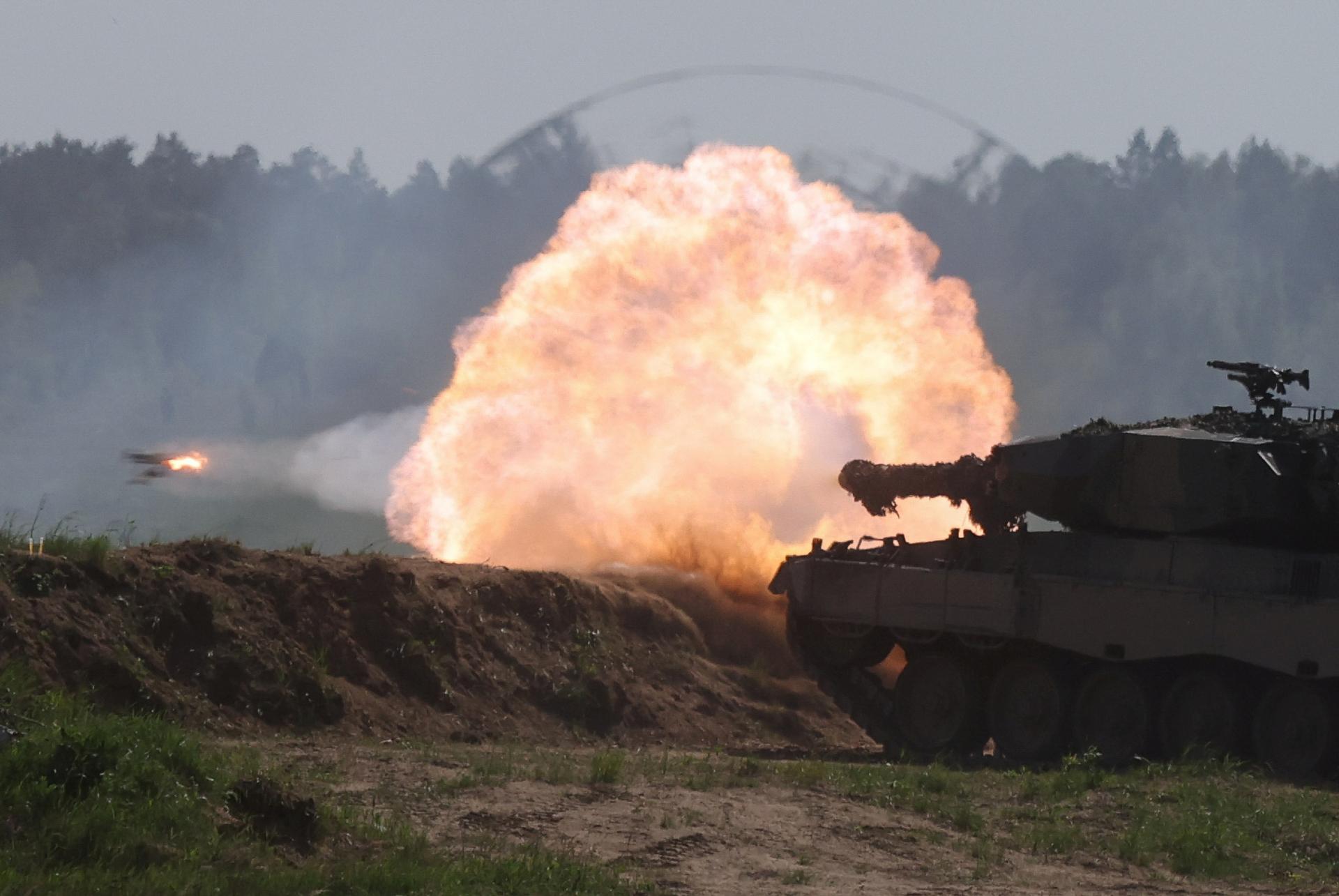 Poľsku došla trpezlivosť, tanky chce Kyjevu dodať aj bez súhlasu Nemecka. Pomôcť by vedelo aj Slovensko