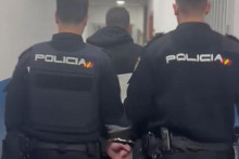 

Policajti zadržali osobu po útokoch s nožom v kostole v španielskom Algecirase. FOTO: Reuters/Spanish Police