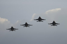 Stíhačky F16 izraelských vzdušných síl. FOTO: TASR/AP