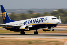 Rezervácie leteniek v leteckej spoločnosti Ryanair momentálne nevykazujú žiadne známky recesie. Na Ukrajinu by sa dopravca chcel vrátiť hneď po skončení vojny. FOTO: Reuters