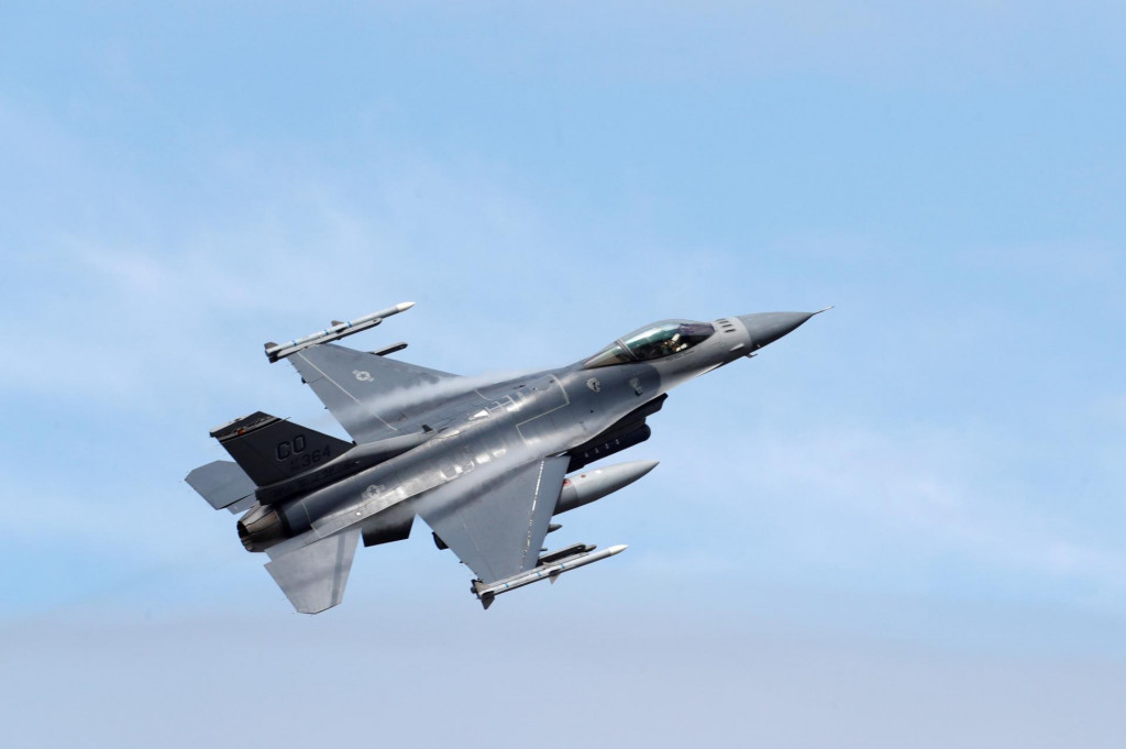 Americké stíhacie lietadlo F-16. FOTO: Reuters