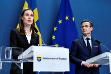 Fínsko a Švédsko v máji oficiálne požiadali o vstup do NATO pre obavy spojené s ruskou inváziou na Ukrajinu. Ich vstup ratifikovalo 28 z 30 členských štátov. Stále tak neurobili Maďarsko a Turecko.​ FOTO: REUTERS
