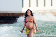 Rihanna počas prvého tehotenstva.