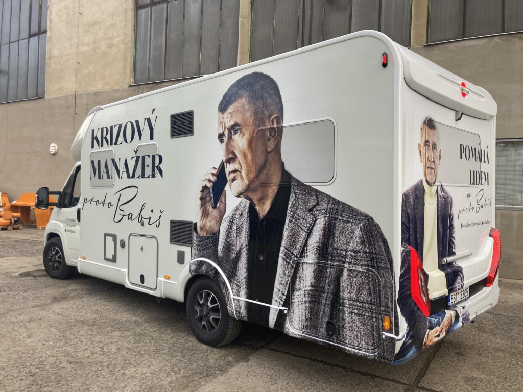 Babišov propagačný karavan počas prezidentskej kampane. FOTO: Twitter/@gavendajaroslav
