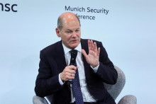 Kancelár Olaf Scholz počas prejavu na otvorení 59. Mníchovskej bezpečnostnej konferencie zároveň prisľúbil, že Nemecko bude Ukrajinu podporovať i naďalej. FOTO: TASR/AP​​