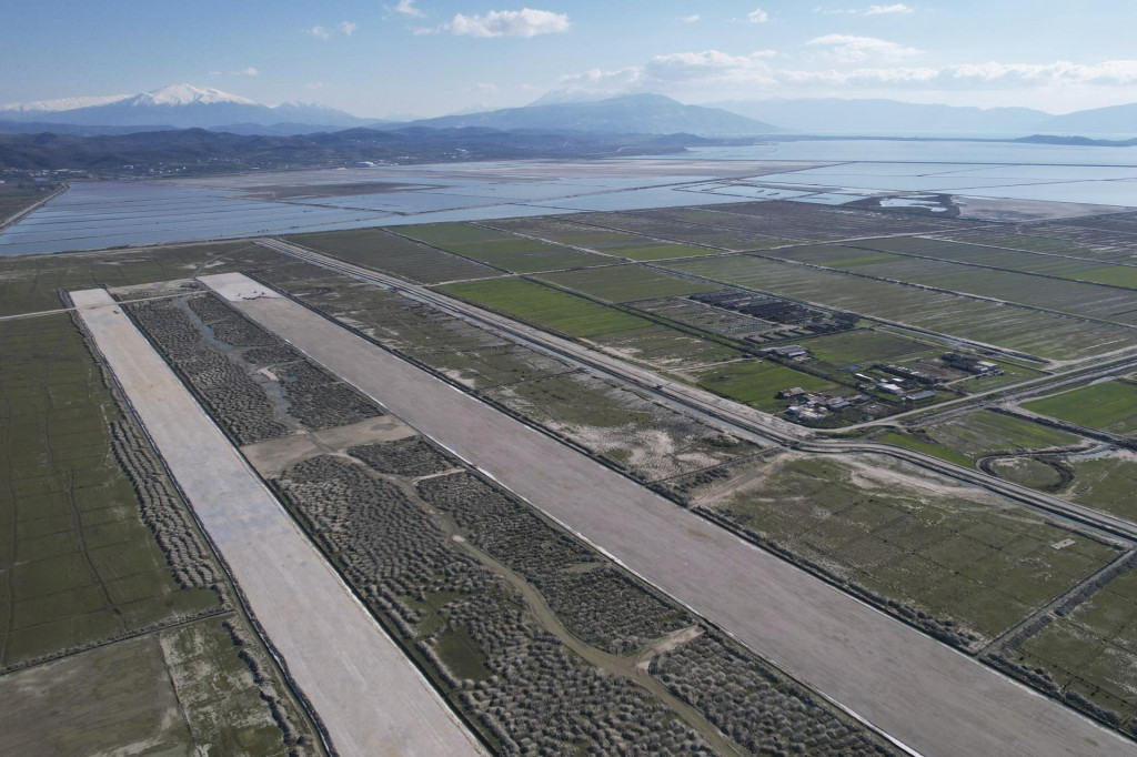 Nové letisko, ktoré sa nachádza zhruba 14 km od albánskeho hlavného mesta Tirana. FOTO: TASR/AP