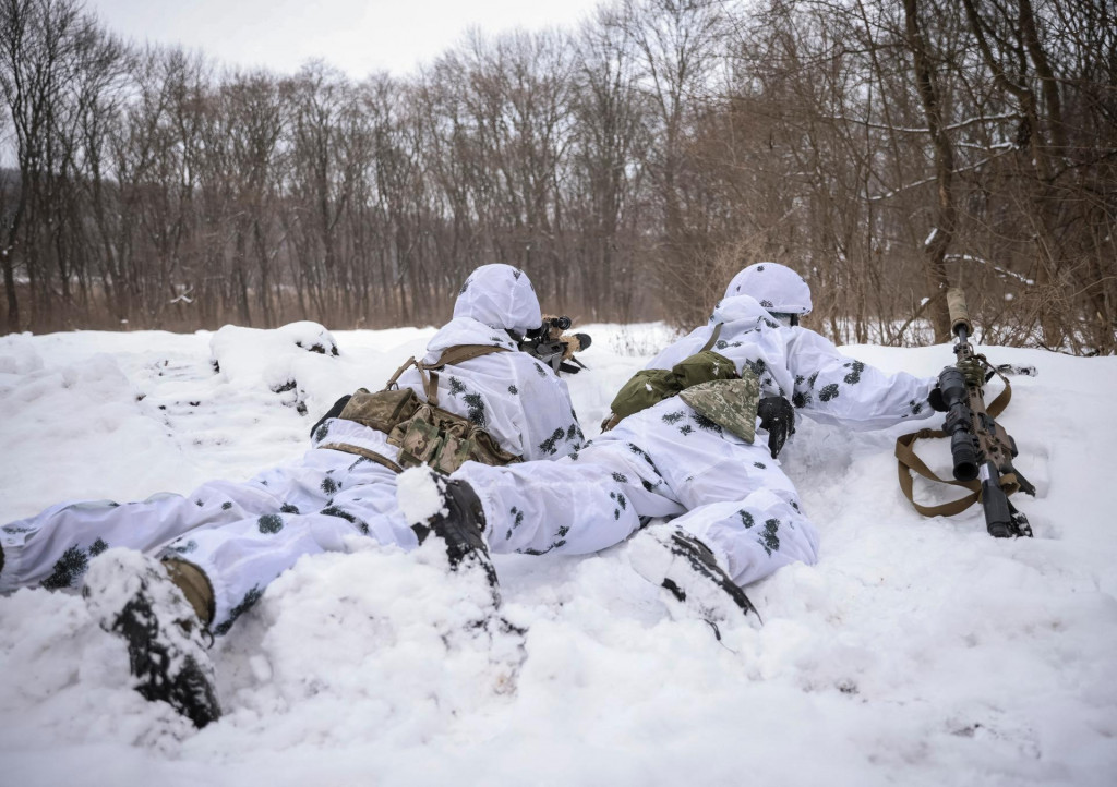 Ilustračná fotografia. Ukrajinskí snajperi v Bachmute. FOTO: REUTERS
