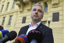 Predseda Ko&scaron;ick&eacute;ho samospr&aacute;vneho kraja Rastislav Trnka počas tlačovej konferencie v Ko&scaron;iciach 21. febru&aacute;ra 2023. FOTO TASR/Franti&scaron;ek Iv&aacute;n