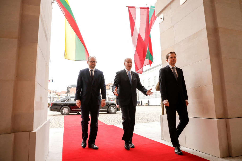 Americký prezident Joe Biden prichádza v deň samitu NATO B9. FOTO: Reuters