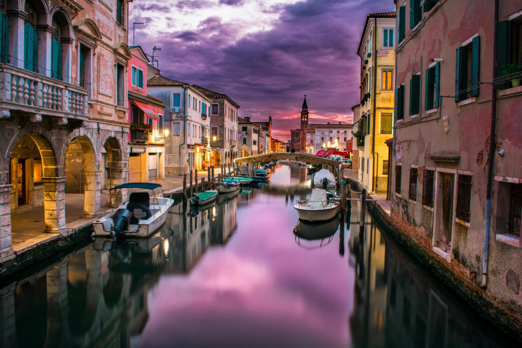 Obľúbené talianske mesto síce už poplatky za noc účtuje od jedného do piatich eur. Po novom ich však plánuje zvýšiť na tri až desať eur.