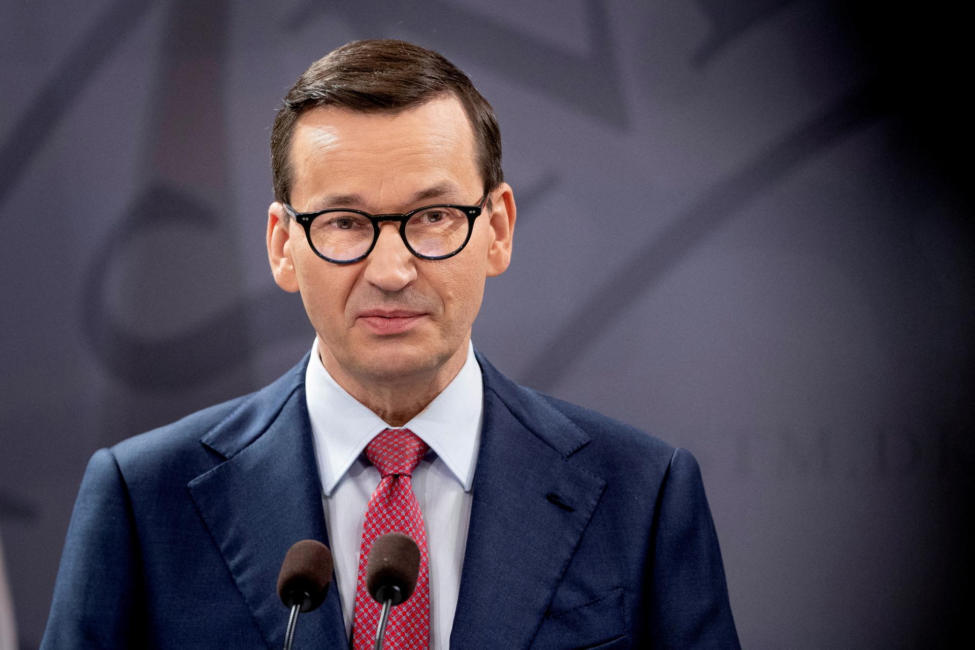 Polska zredukuje import ropy z Rosji niemal do zera w lutym i marcu – zapowiedział Morawiecki