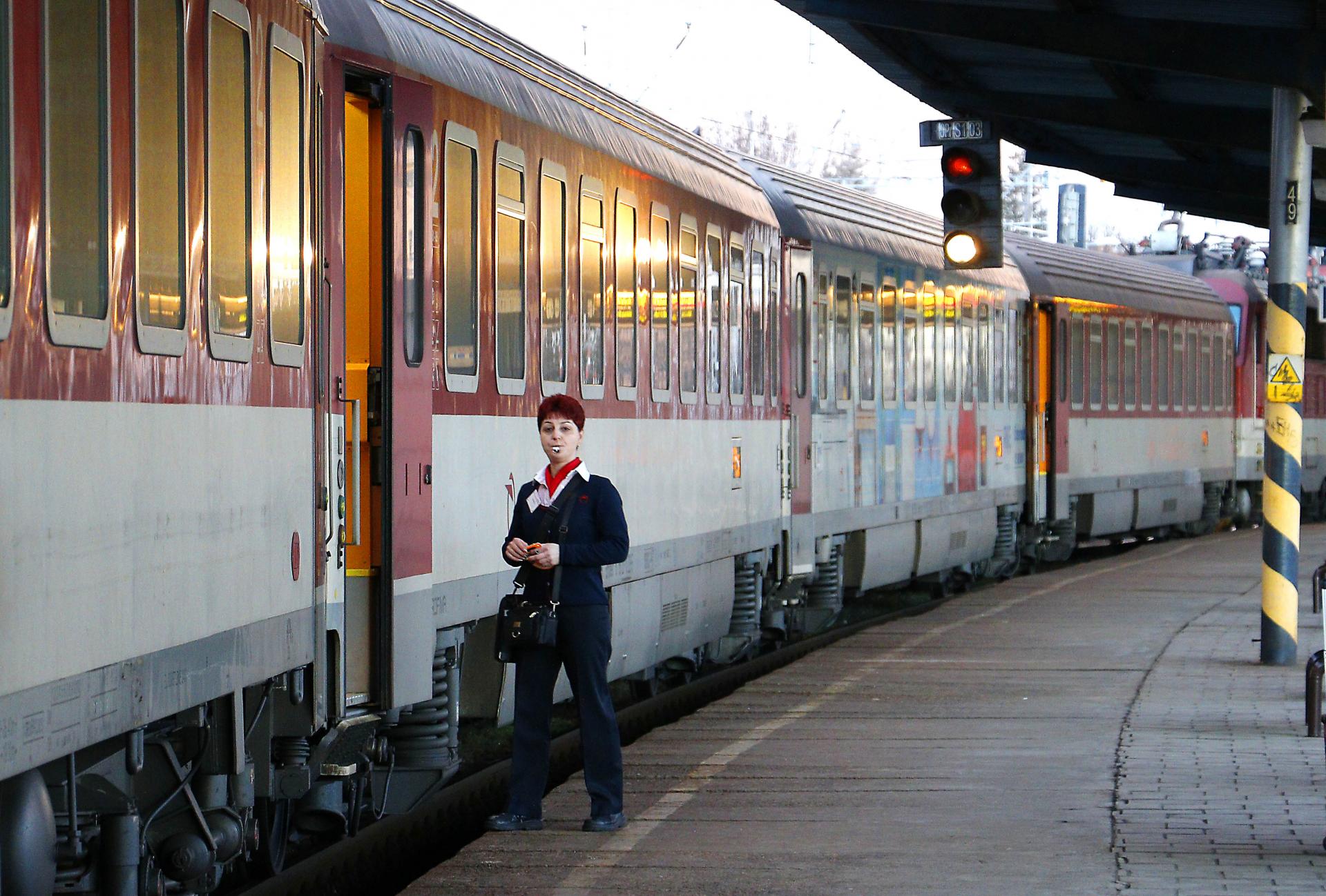 Železničiari idú prvýkrát kupovať „jazdenky“. Vlaky za 78 miliónov chcú mať do konca roka