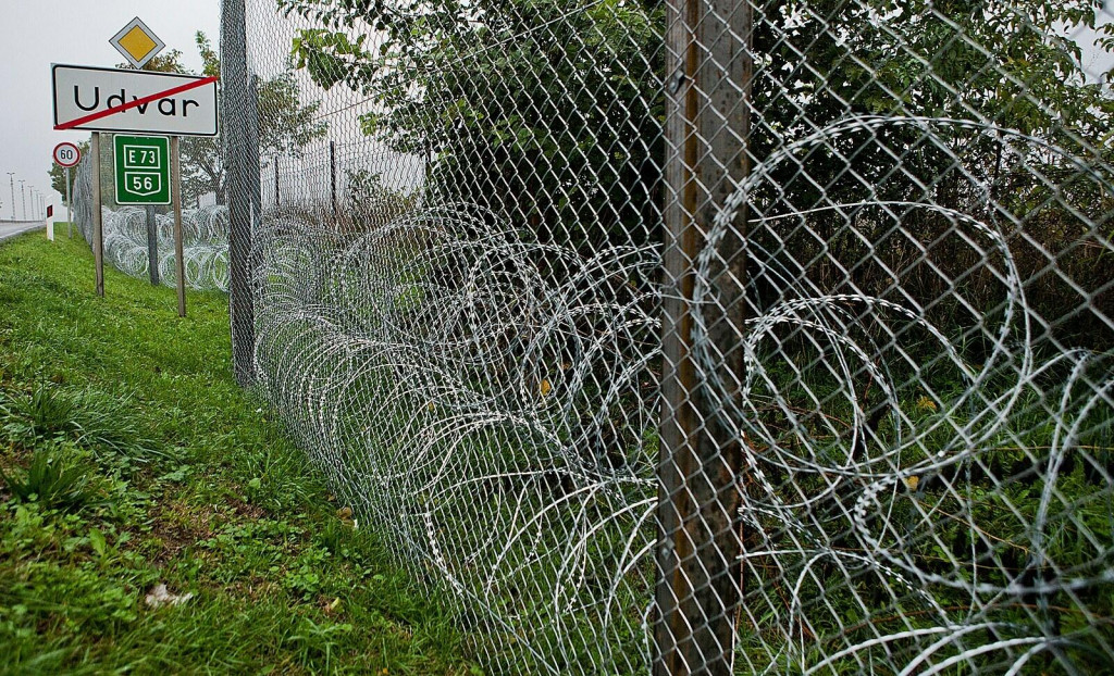 Prvé v Európe: Maďarsko postavilo prvý plot na zastavenie migrantov v roku 2015. Brusel vtedy tento krok označil za „nehumánny“. FOTO: MAFRA/Martin Veselý