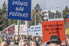 Na snímke je prostestné zhromaždenie v Bratislave. FOTO: TASR/ Martin Baumann