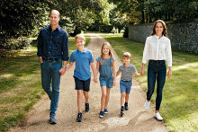 Princ William a princezná Kate s deťmi.