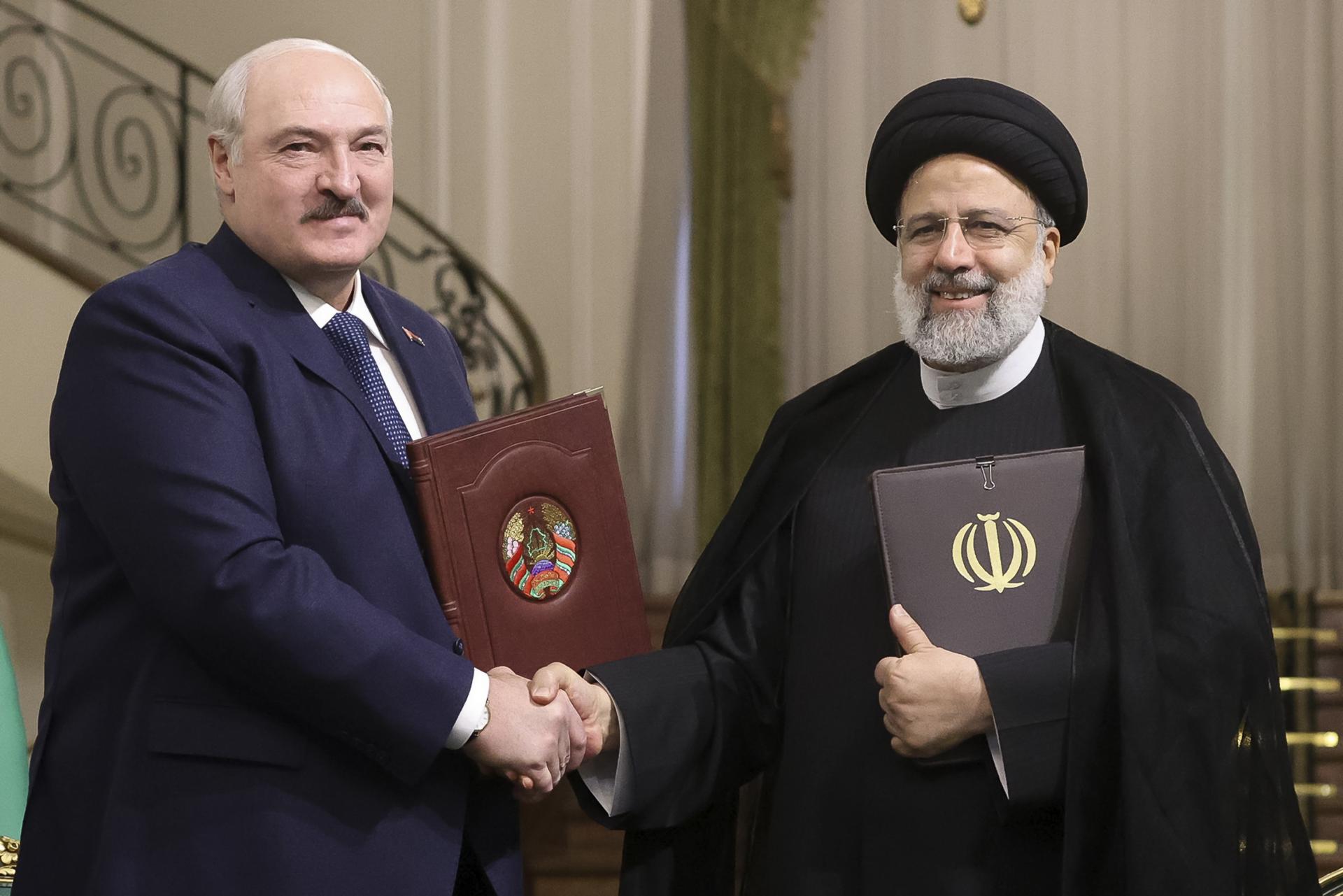 Spojili ich sankcie Západu: Lukašenko podpísal viacero dohôd o spolupráci Bieloruska a Iránu