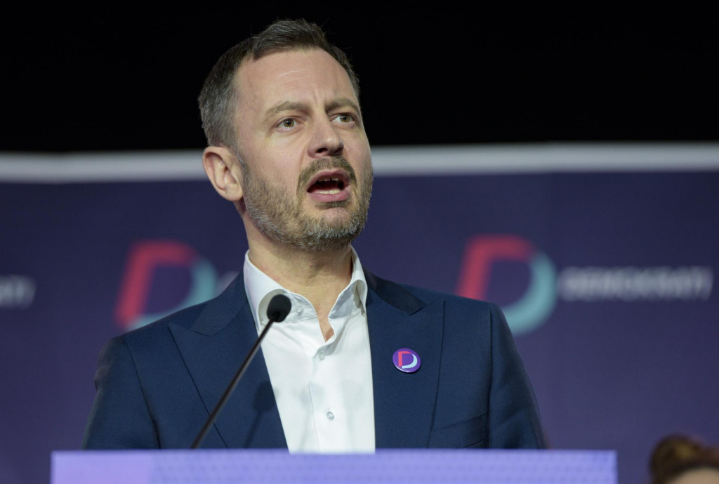 Na sn&iacute;mke dočasne poveren&yacute; predseda vl&aacute;dy SR Eduard Heger počas tlačovej konferencie s partnermi k predstaveniu novej politickej strany Demokrati 7. marca 2023 v Bratislave. FOTO: TASR/Pavol Zachar