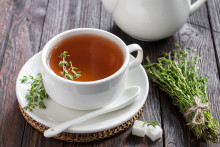 Začnite si pravidelne pripravovať tymianový čaj a čerpajte z jeho zdravotných benefitov.