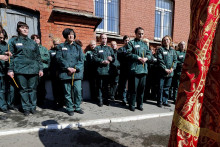 Moskva vozí na východnú Ukrajinu trestankyne z väzníc.