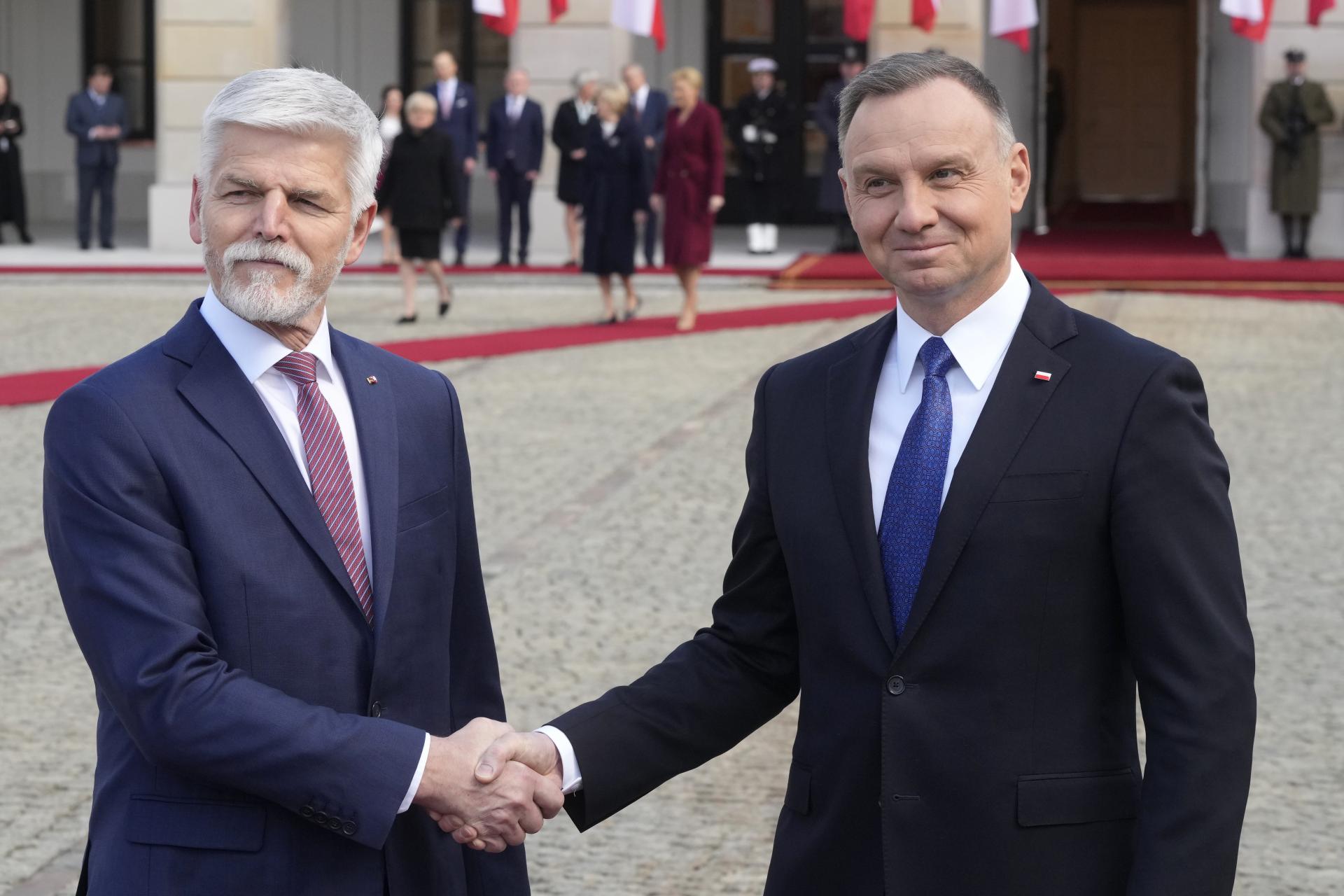 Český prezident Pavel sa stretol s poľským premiérom Morawieckým. Navštívi pohraničnú a pobrežnú stráž