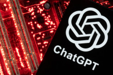 Firma OpenAI stojaca za prevratnou novinkou ChatGPT predstavuje opäť dokonalejší produkt Chat GPT-4.