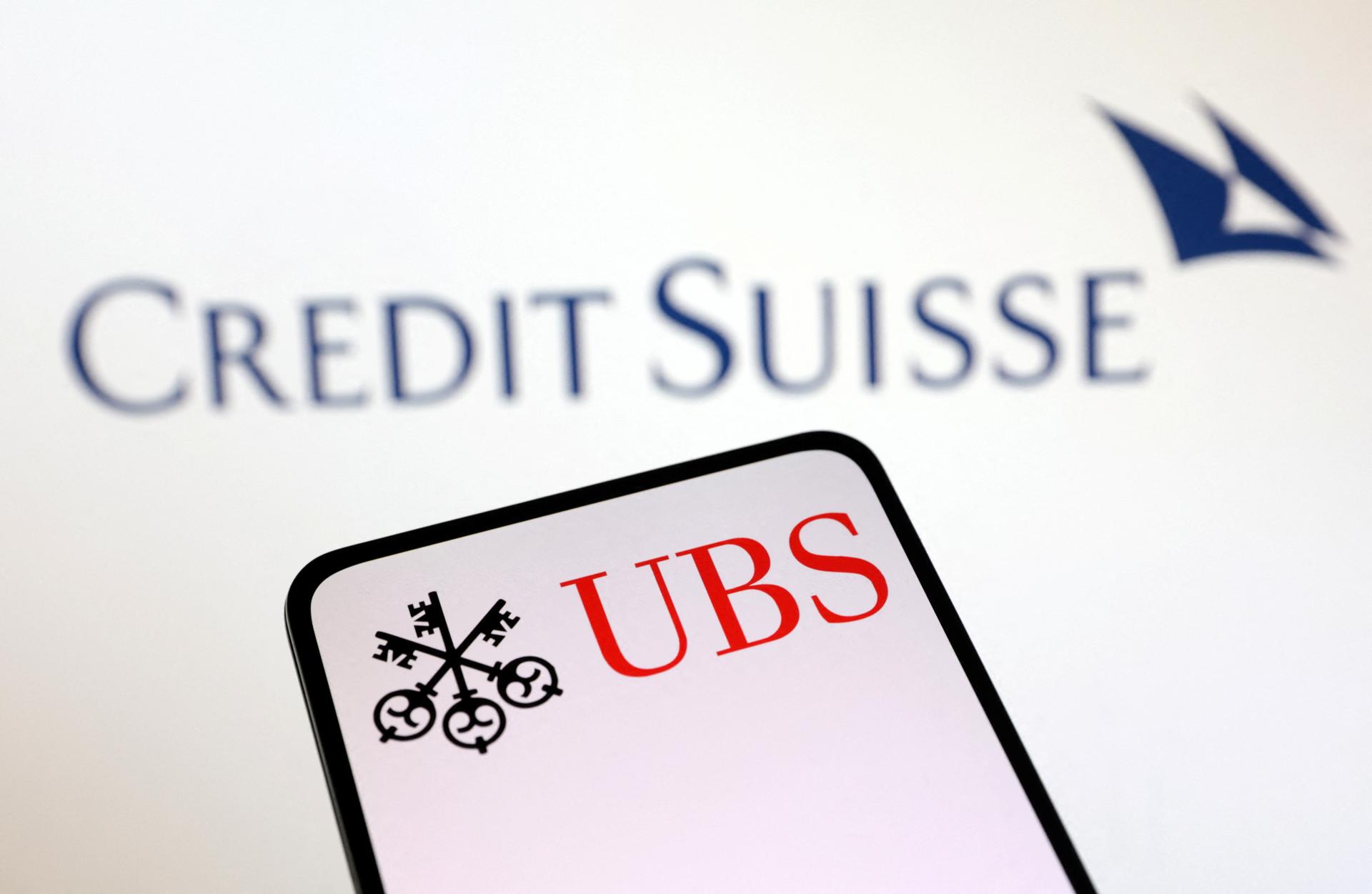 Švajčiarska banka UBS uvažuje o prevzatí problémovej Credit Suisse. Rokovania stále prebiehajú