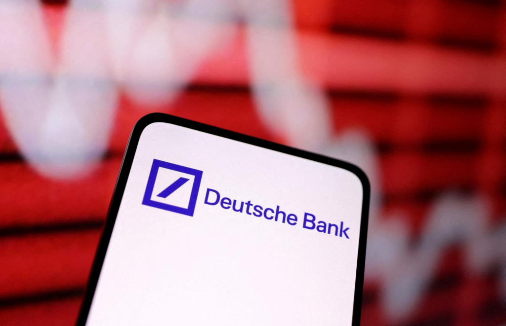 Trhy oceňujú pravdepodobnosť bankrotu podriadeného dlhu Deutsche Bank na 31 percent. FOTO: Reuters