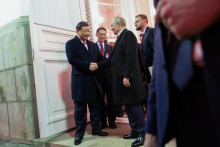 Ruský prezident Vladimir Putin a čínska prezident Si Ťin-pching. FOTO: Reuters