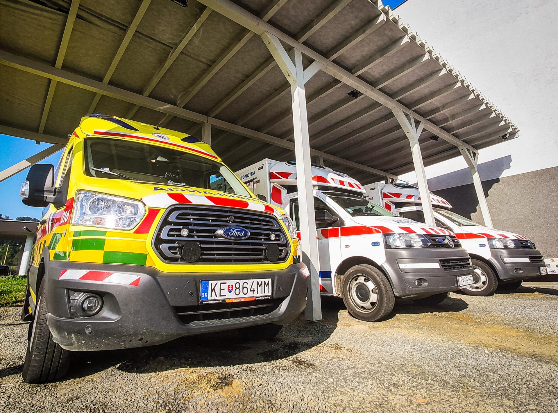 Bratislavská štátna záchranka o presune peňazí na nákup sanitiek nevedela. Smerujú do nemocníc