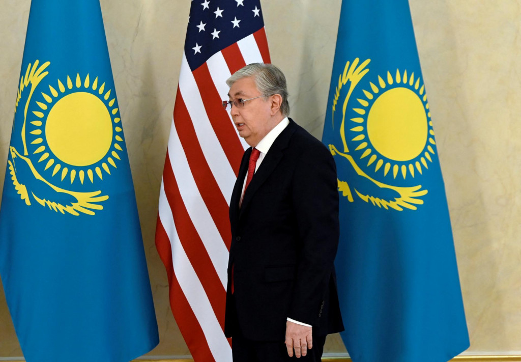 Kazachstan je jedným z najbližších partnerov Moskvy, sankcie na Rusko za jeho agresiu voči Ukrajine neuvalil. Táto stredoázijská krajina však udržiava aj blízke obchodné vzťahy s Európskou úniou. FOTO: TASR/AP